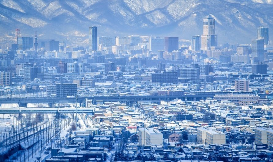 Why are Japanese houses so cold? How to stay warm in Japanese houses in